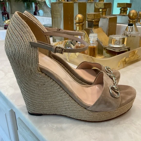 Gucci Open Toe Wedge Sandal, Beige Suede, 4.5 Inch Heel Height, Sz 38.5 / Sz 8.5 - Picture 7 of 12